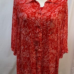 XXL(18/20) Avenue Shear Top  / XXXL(21) No Boundaries Tee