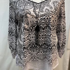 XL(14/16) Avenue Top with necklace