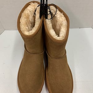 FOOTWEAR Size 7 Women's Boots