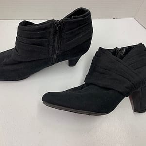 FOOTWEAR Size 12W Women's Boots