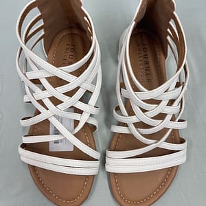 Footwear Woman's size 7.5 Journee Collection sandals