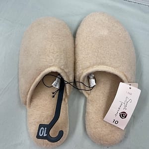Footwear Women's size 10 Secret Treasures Slippers